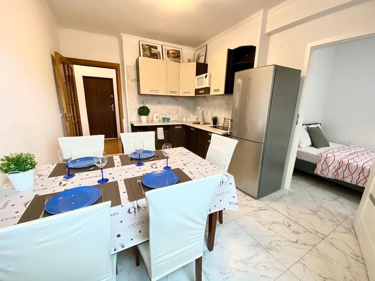 Center Warsaw - Apartmenty Jana Pawla II ภายนอก รูปภาพ