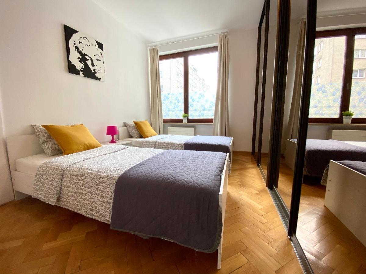 Center Warsaw - Apartmenty Jana Pawla II ภายนอก รูปภาพ