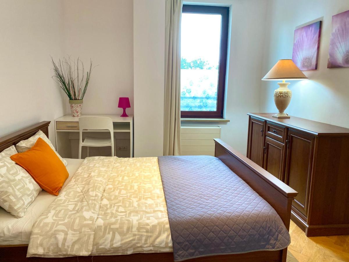 Center Warsaw - Apartmenty Jana Pawla II ภายนอก รูปภาพ