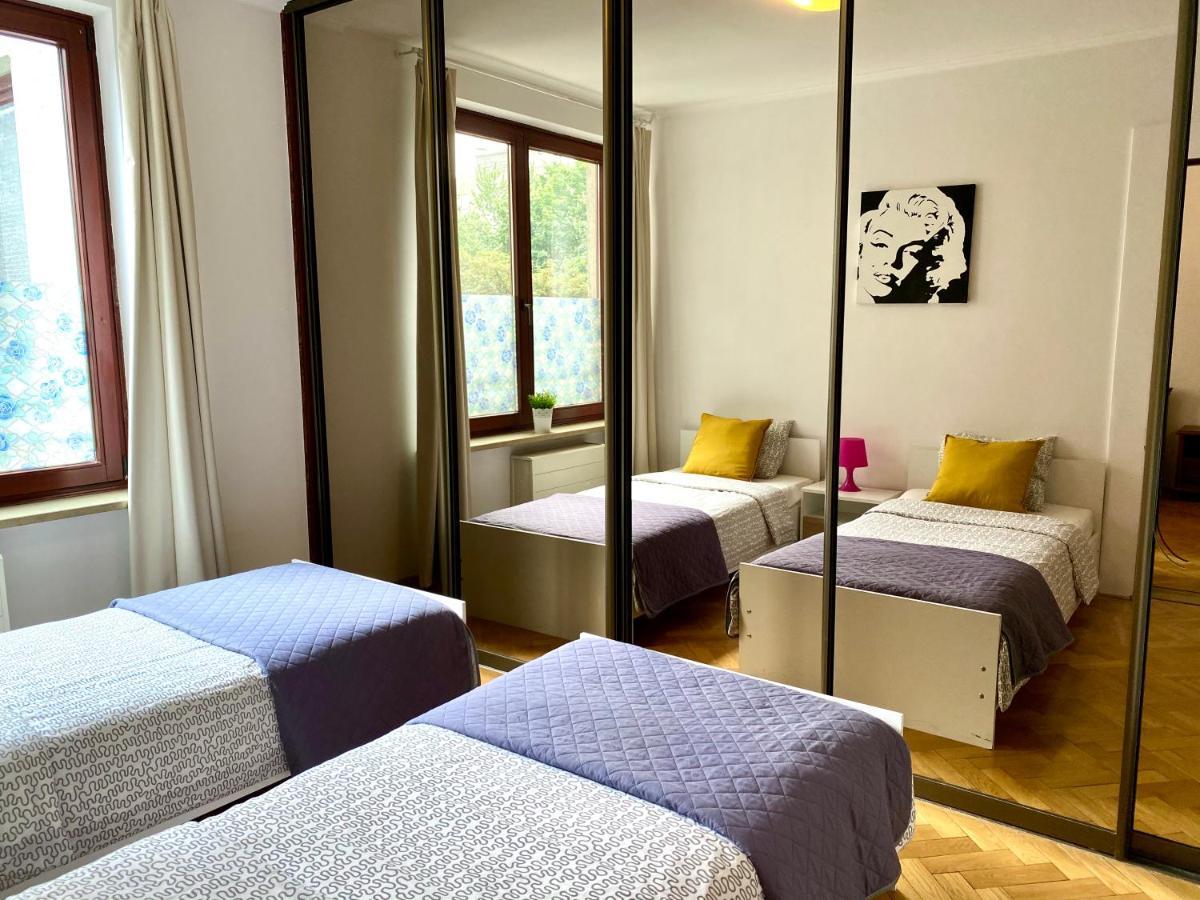 Center Warsaw - Apartmenty Jana Pawla II ภายนอก รูปภาพ