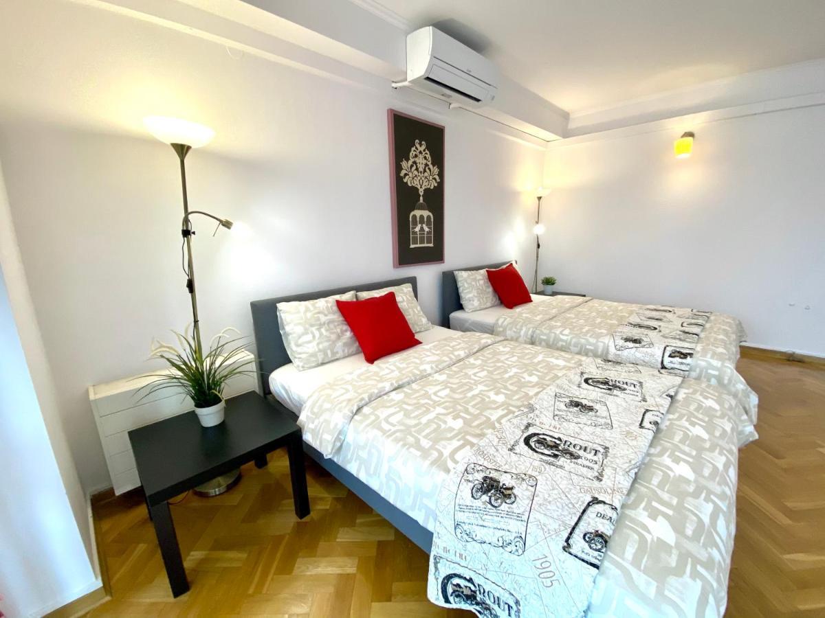 Center Warsaw - Apartmenty Jana Pawla II ภายนอก รูปภาพ