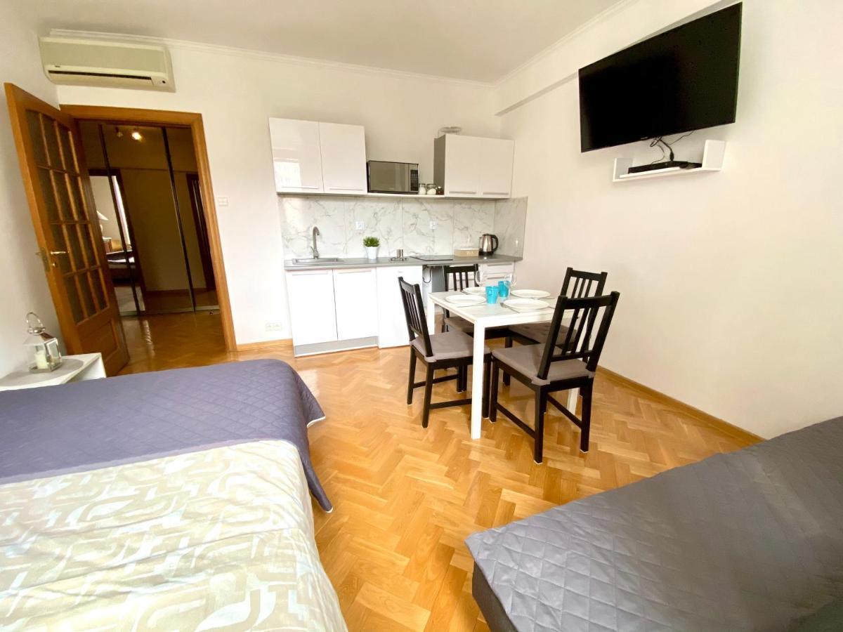 Center Warsaw - Apartmenty Jana Pawla II ภายนอก รูปภาพ
