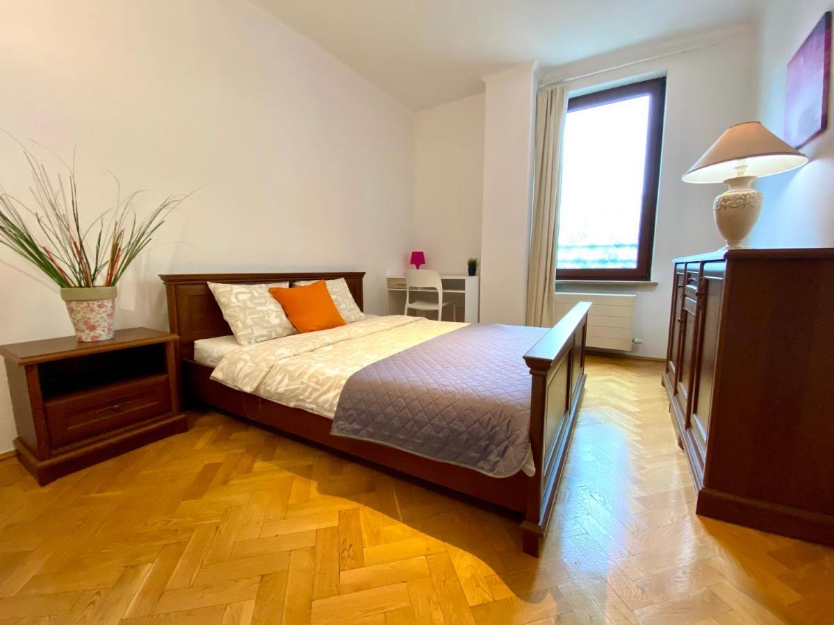 Center Warsaw - Apartmenty Jana Pawla II ภายนอก รูปภาพ