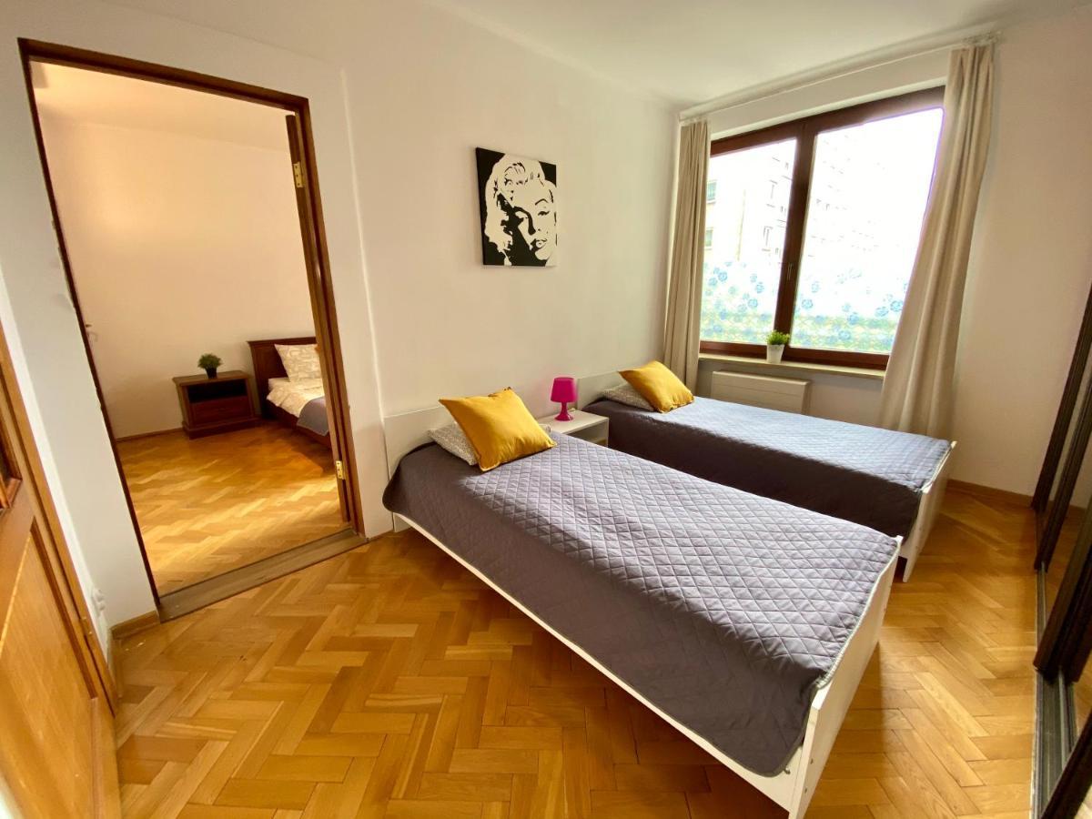 Center Warsaw - Apartmenty Jana Pawla II ภายนอก รูปภาพ